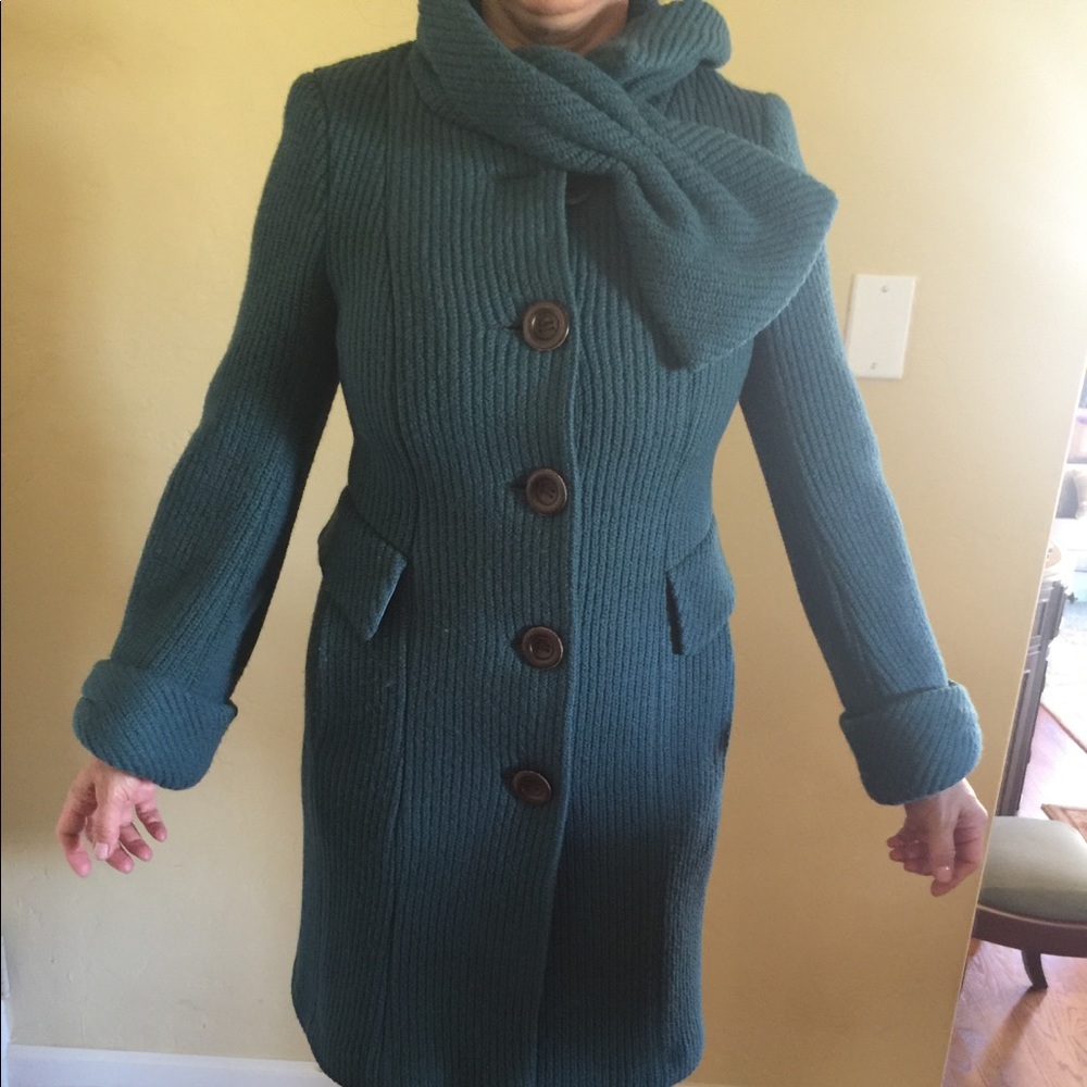 Knitted fall coat